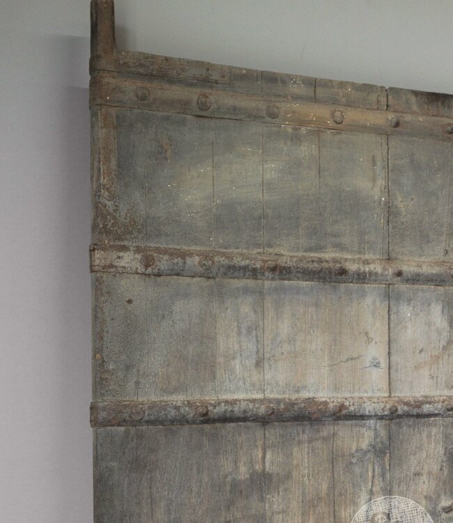 Be-Uniq Oude Deur | India | H195 x B126 x D5 cm