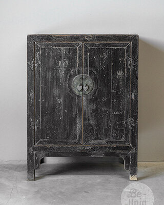Be-Uniq Oud Kastje | China | H100 x B72 x D39 cm