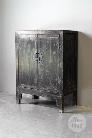 Be-Uniq Oud Kastje | China | H100 x B72 x D39 cm