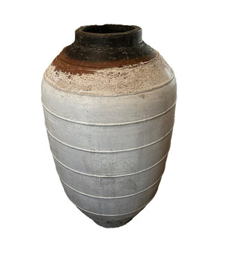 PTMD Jinsu Witte ronde GRC pot met grote lijnen.