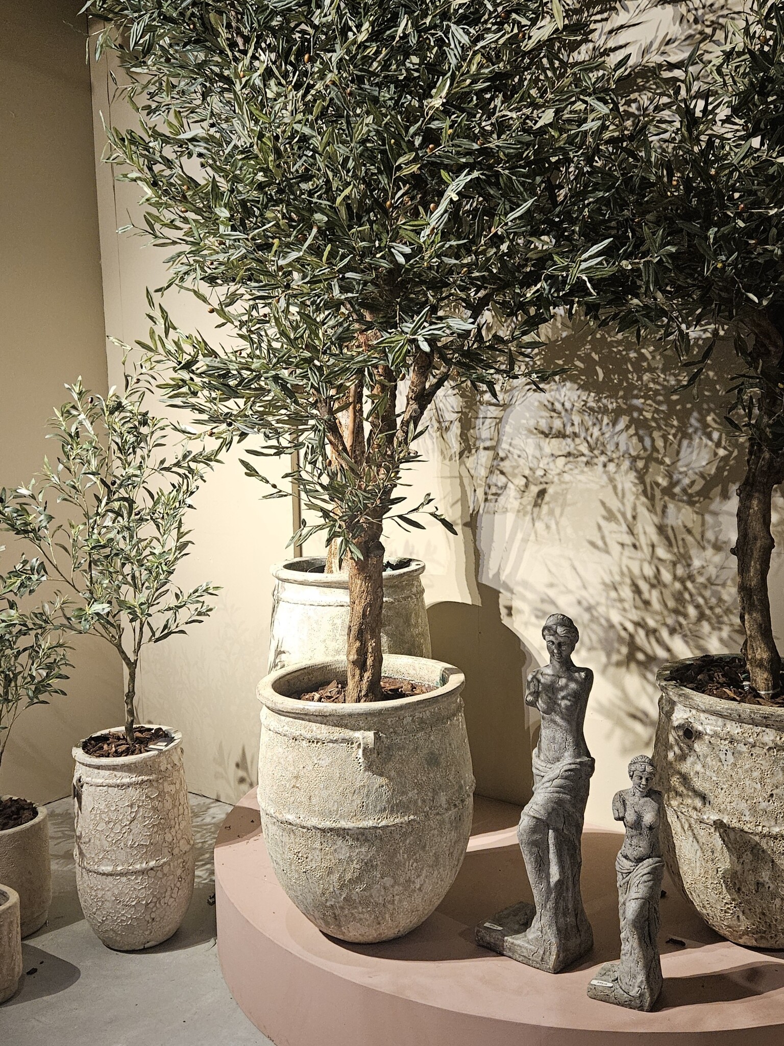 PTMD Tony Grey grote keramische pot ronde hoog 95x58 Cm