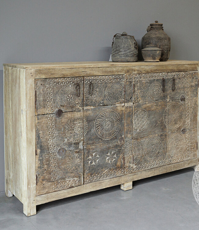 Be-Uniq Oud Dressoir Snijwerk | India | H102xB166xD44 cm