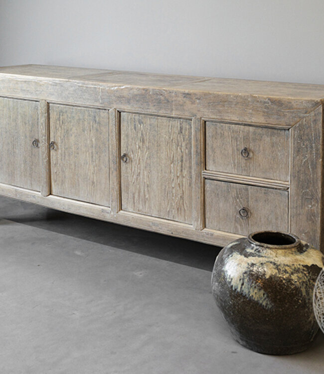 Be-Uniq Oud Dressoir | India | H87 x B196 x D48 cm