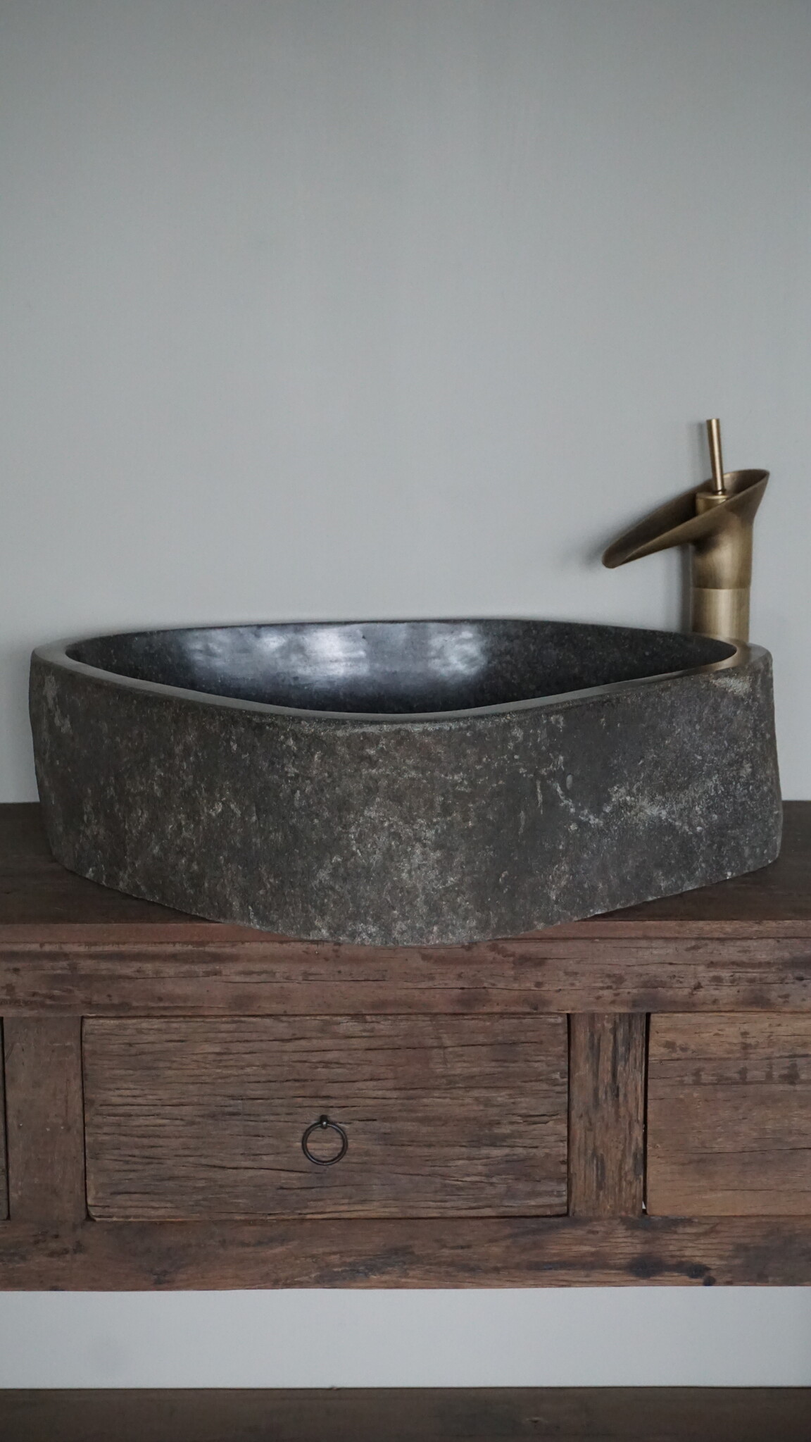 Rene Houtman Grote Stenen Waskom + Spoelgat | H15 x B55 x D45 cm