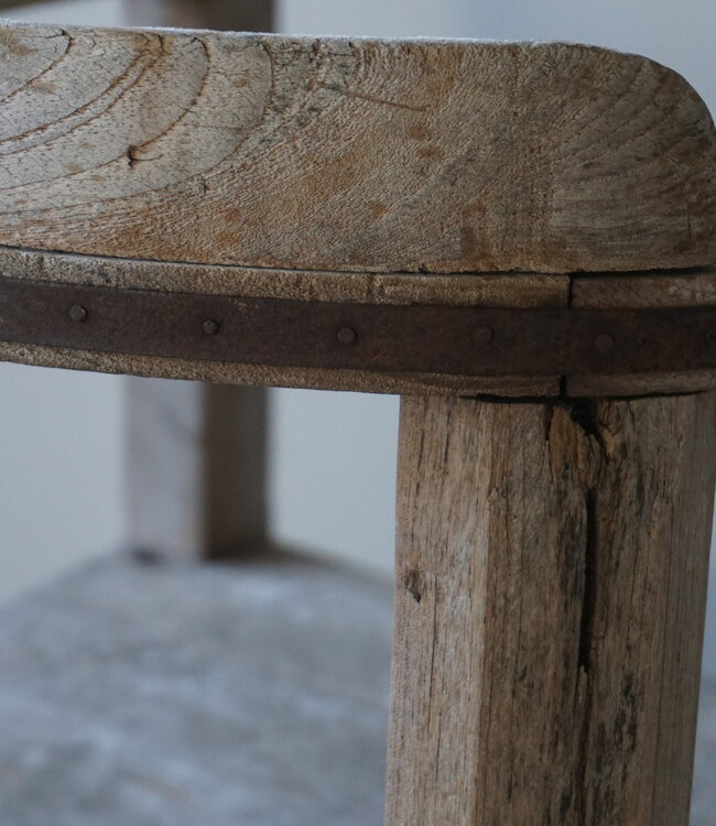 Rene Houtman Unieke Stoel | Oud Hout | H77,5 x B55 x D44 cm