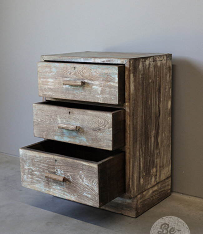 Be-Uniq Oud Uniek Ladekastje | India | H66xB46xD36 cm