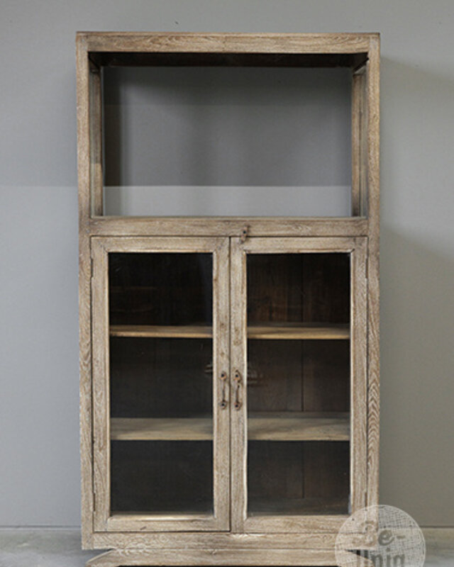 Be-Uniq Oude Vitrinekastje | Rustiek Verweerd | H152xB83xD38 cm