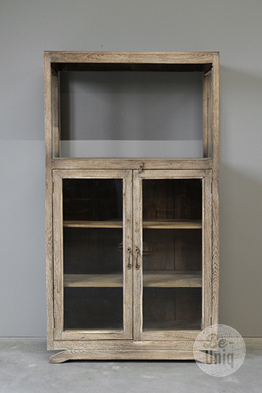 Be-Uniq Oude Vitrinekastje | Rustiek Verweerd | H152xB83xD38 cm