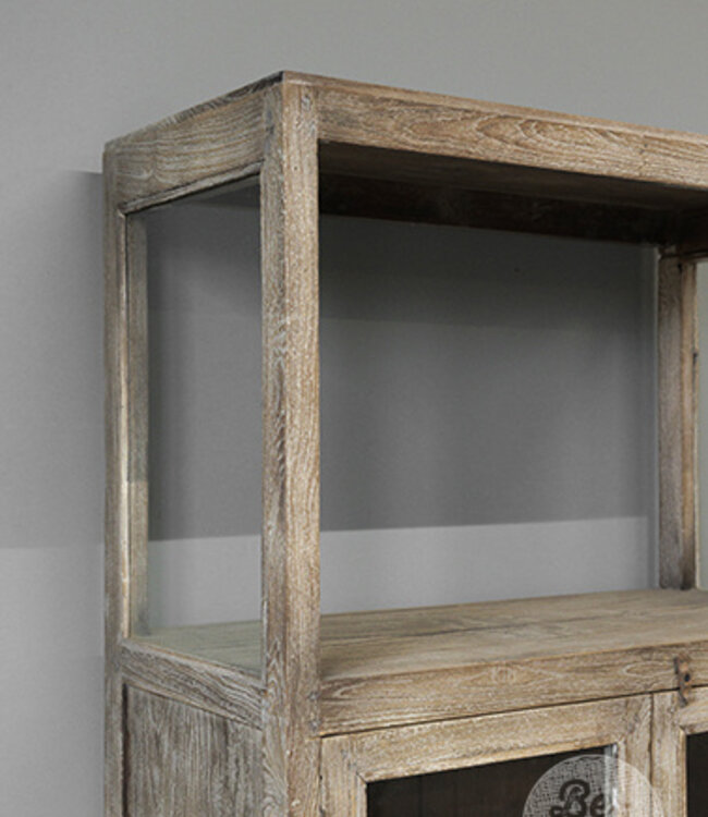Be-Uniq Oude Vitrinekastje | Rustiek Verweerd | H152xB83xD38 cm