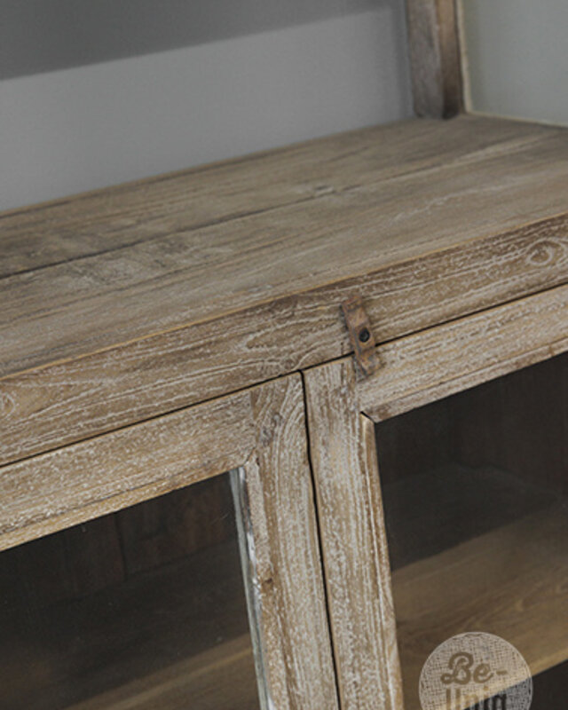 Be-Uniq Oude Vitrinekastje | Rustiek Verweerd | H152xB83xD38 cm