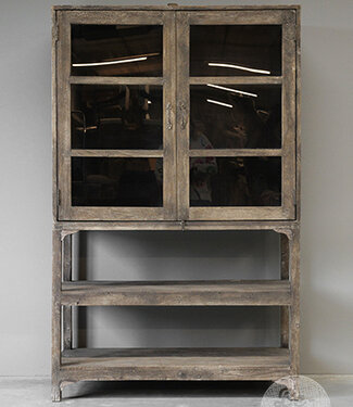 Be-Uniq Oude Vitrinekast | Rustiek Verweerd | H199xB125xD45 cm
