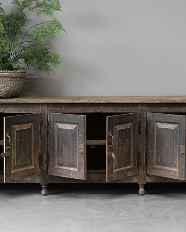 Be-Uniq Origineel Oud Dressoir | India | H74xB227xD45 cm