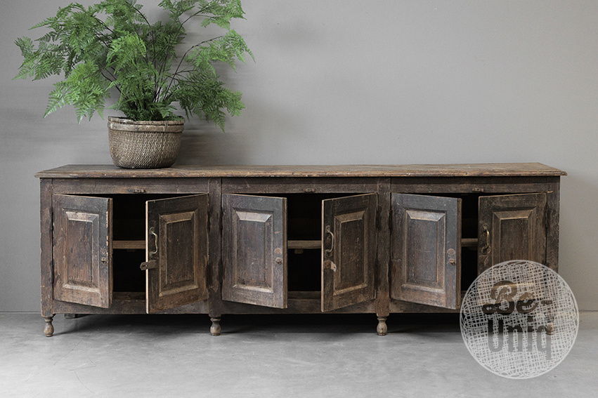 Be-Uniq Origineel Oud Dressoir | India | H74xB227xD45 cm