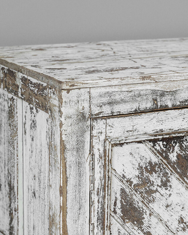 Be-Uniq Origineel Oud Dressoir | India | H65xB138xD45 cm