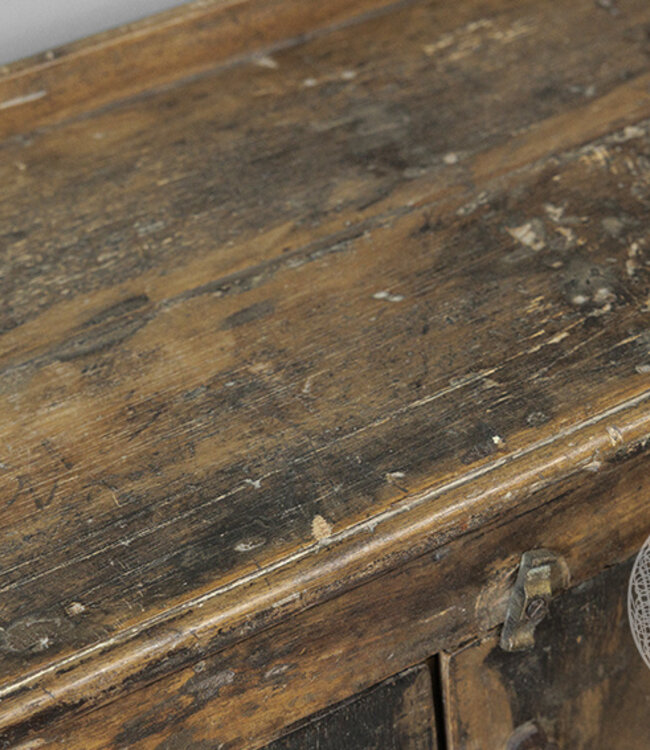 Be-Uniq Antiek Laag Kastje | India | H47xB117xD28 cm