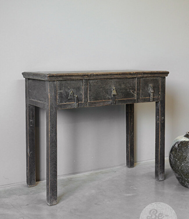 Be-Uniq Oude Haltafel | China | H83 x B94 x D46 cm