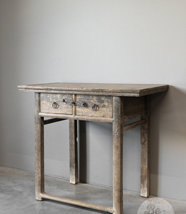 Be-Uniq Oude Haltafel | China | H84 x B96 x D50 cm