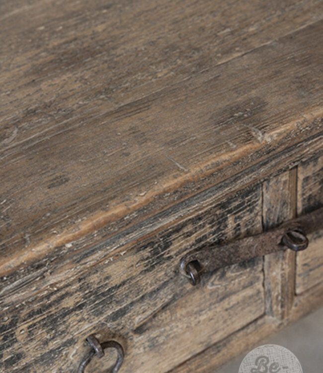 Be-Uniq Oude Haltafel | China | H84 x B96 x D50 cm