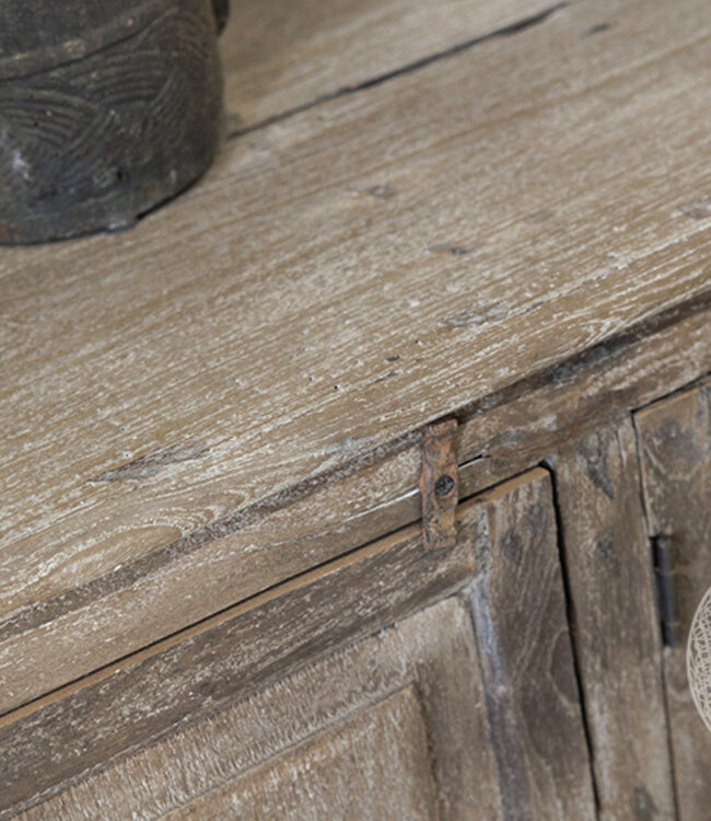 Be-Uniq Oud Dressoir | Rustiek Verweerd | H62xB138xD43 cm