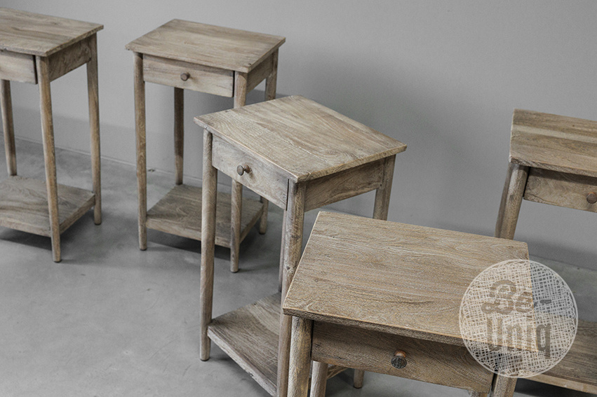 Be-Uniq Bijzettafel Oud Teak | Rustiek Verweerd | H76xB41xD35 cm