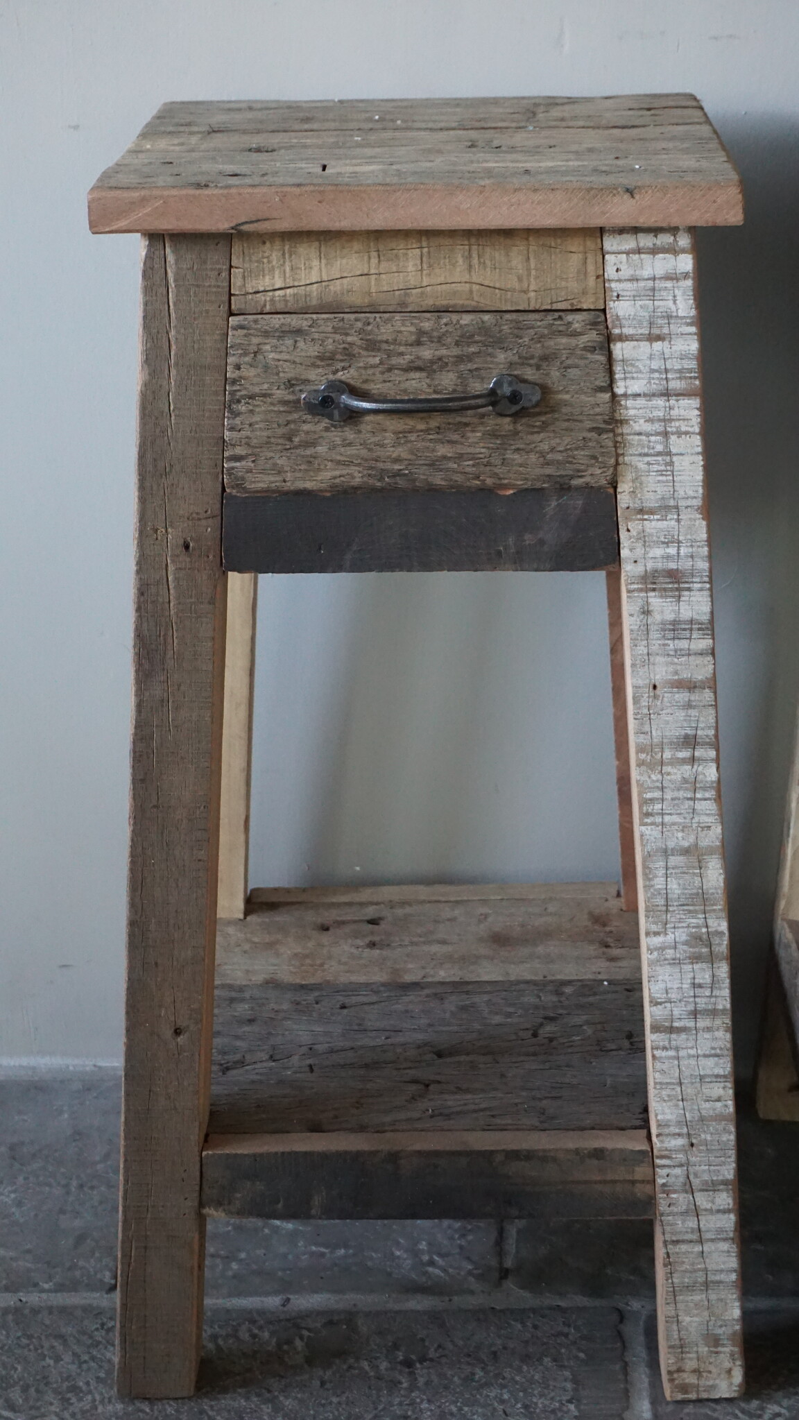 Rene Houtman Bijzettafel/Nachtkastje Truckwood | Set Van 2 | H76xB38xD39,5 cm