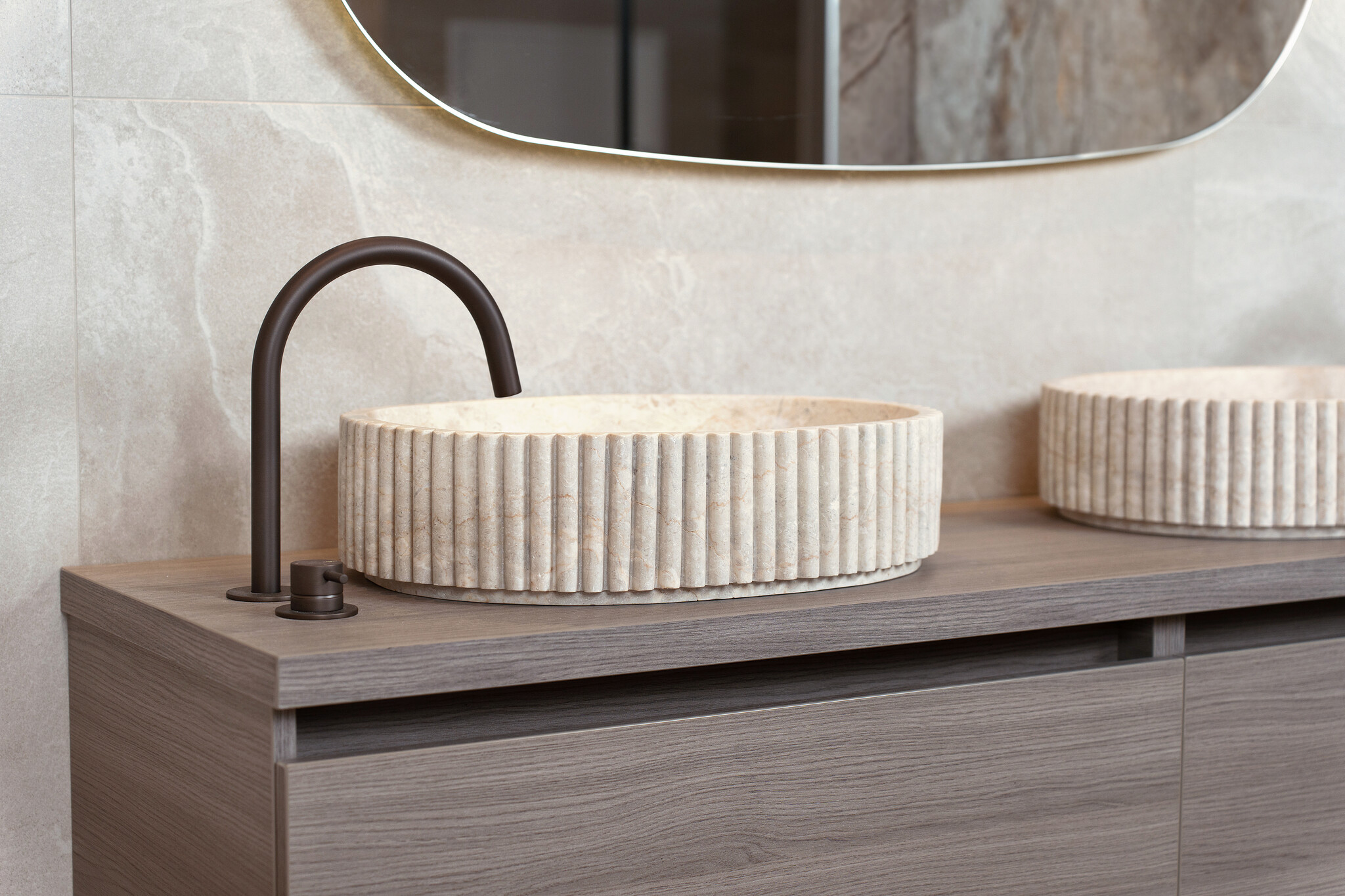 Loutro Bathroomware Waskom Irini Ovaal | Marmer | H12 x B50 x D38 cm
