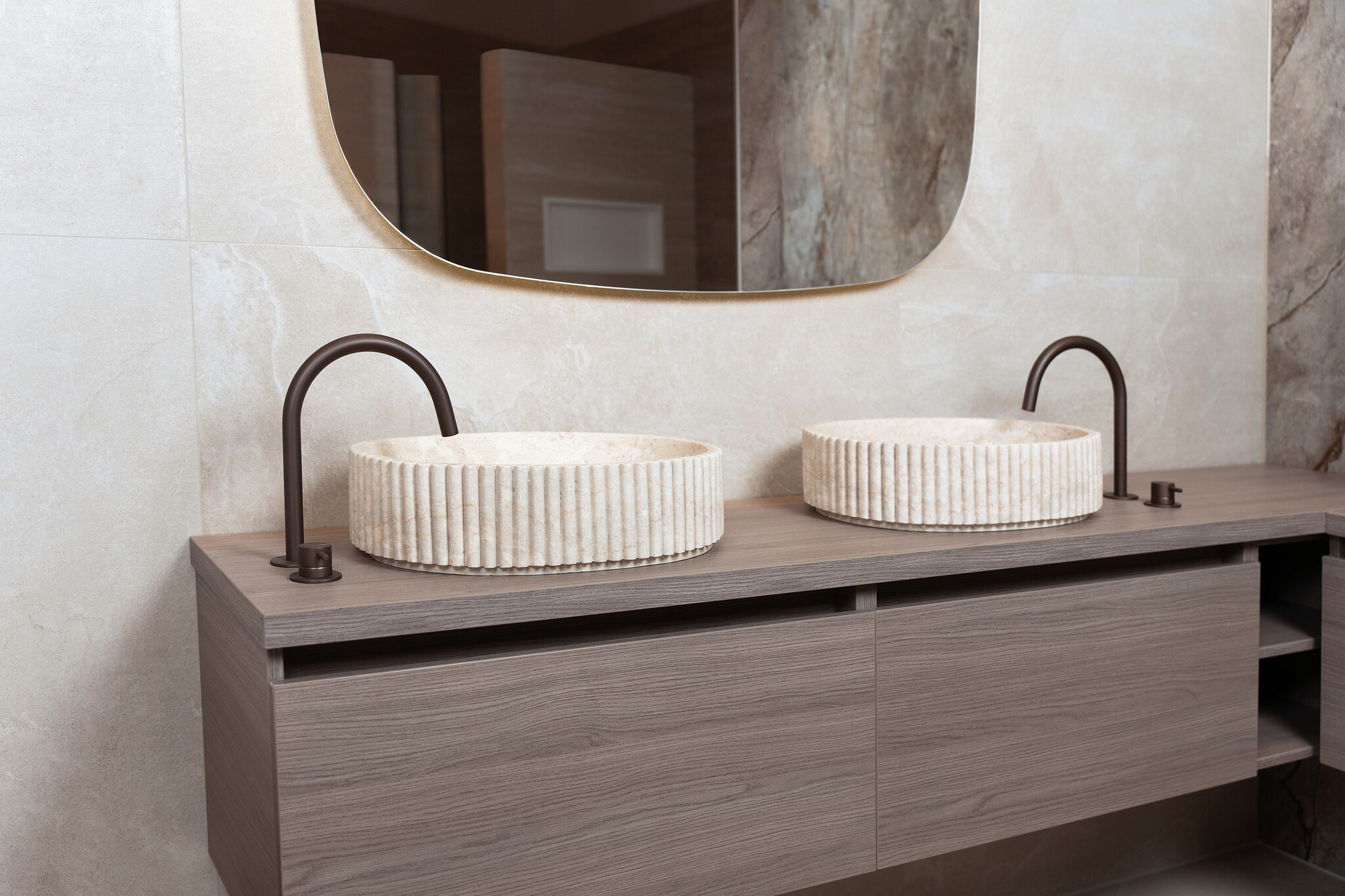Loutro Bathroomware Waskom Irini Ovaal | Marmer | H12 x B50 x D38 cm