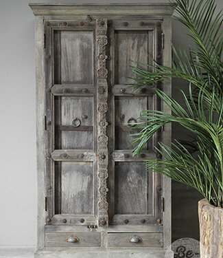 Be-Uniq Oude Kast | India | H186 x B105 x D38 cm
