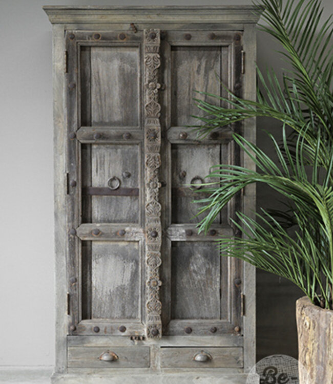 Be-Uniq Oude Kast | India | H186 x B105 x D38 cm
