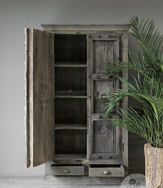 Be-Uniq Oude Kast | India | H186 x B105 x D38 cm