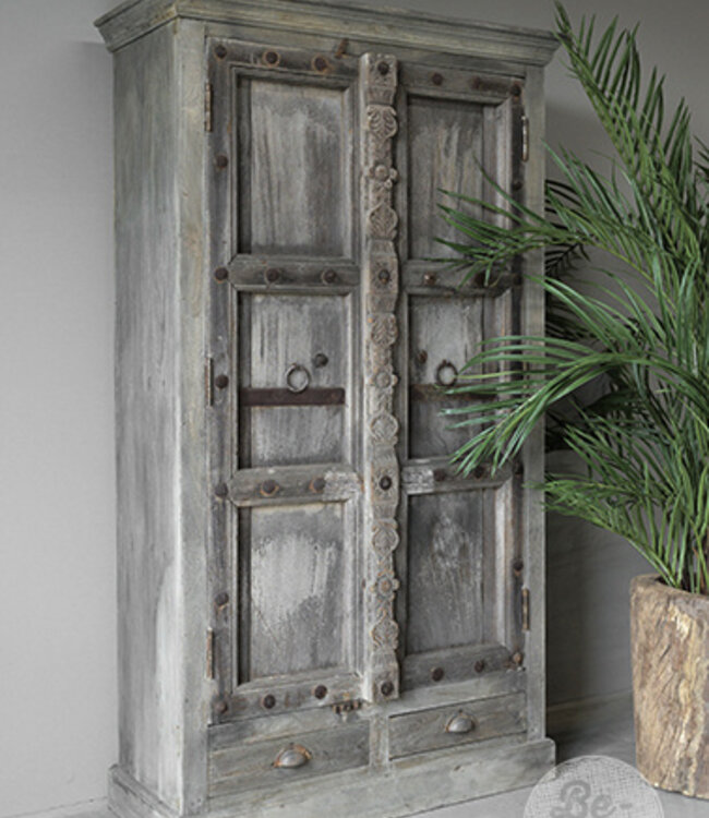Be-Uniq Oude Kast | India | H186 x B105 x D38 cm