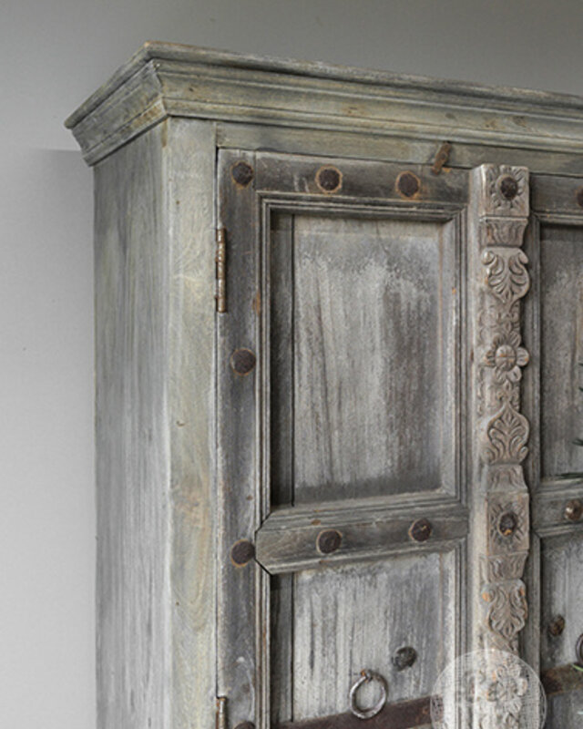 Be-Uniq Oude Kast | India | H186 x B105 x D38 cm