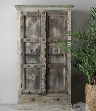 Be-Uniq Unieke Oude Kast | India | H186 x B105 x D38 cm