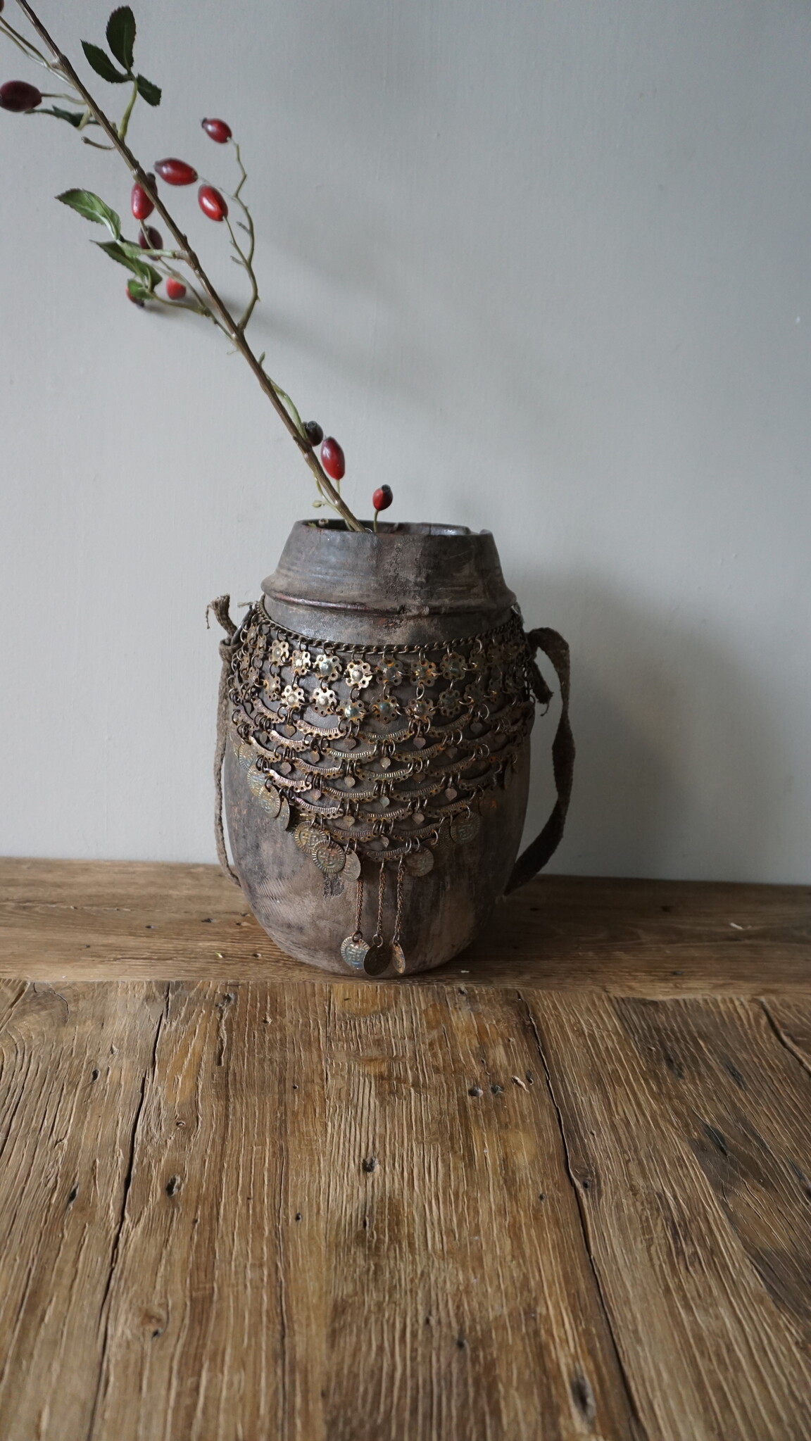 Rene Houtman Nepalese Houten Pot | Incl. Ketting | H27 x D20 cm