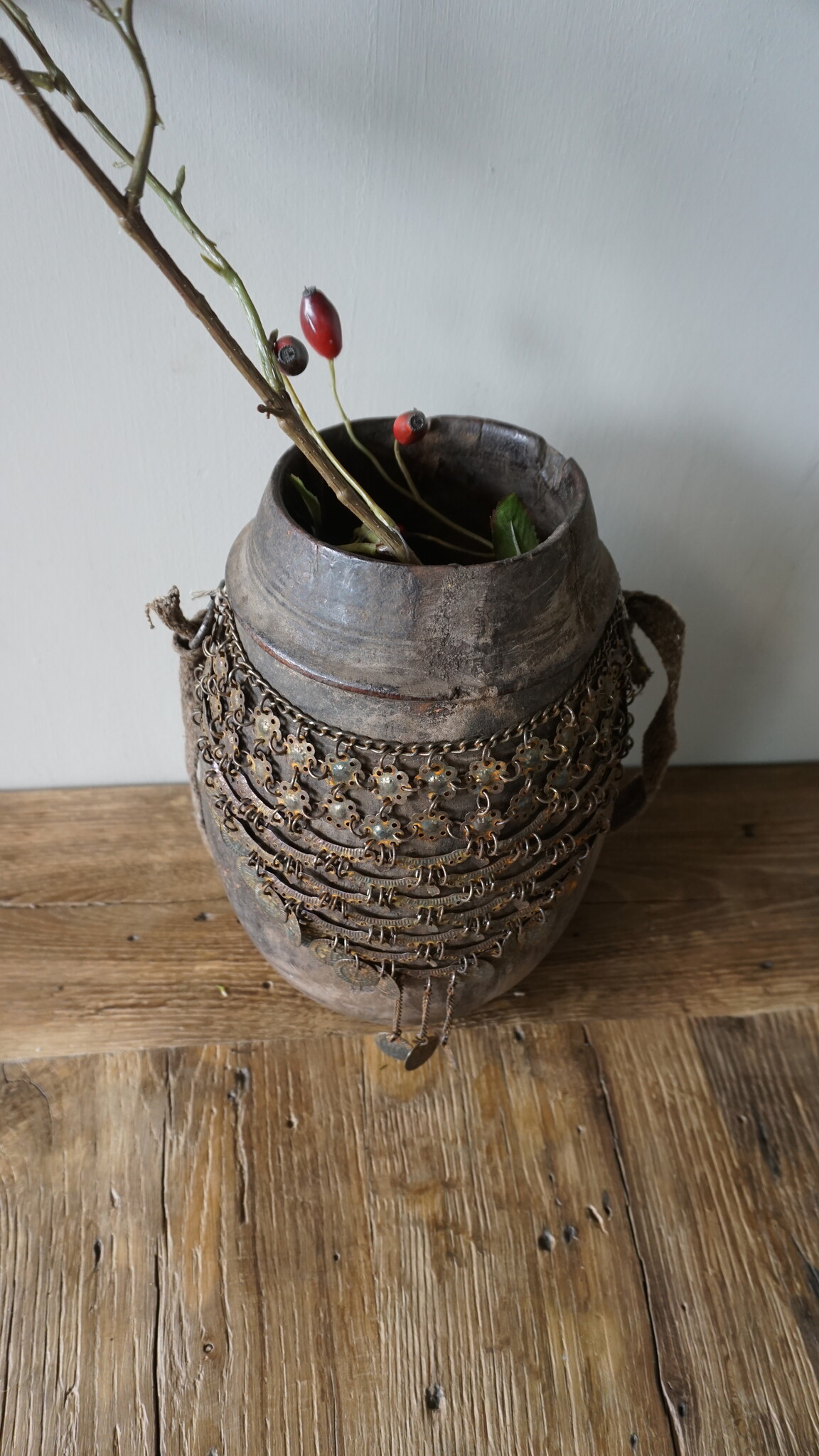 Rene Houtman Nepalese Houten Pot | Incl. Ketting | H27 x D20 cm
