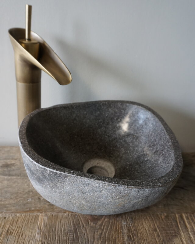 Rene Houtman Kleine Stenen Waskom + Spoelgat | H14 x B24 x D26 cm