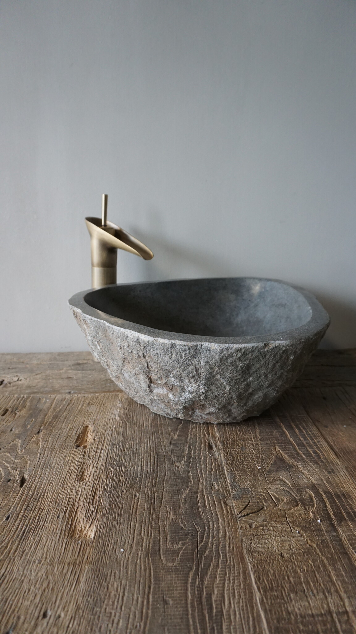 Rene Houtman Grote Stenen Waskom + Spoelgat | H15 x B41 x D38 cm