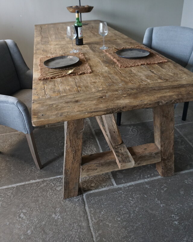 Rene Houtman Oud Eikenhouten Tafel | L300 x B101 x D78 cm