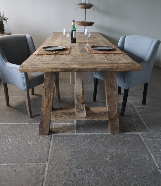 Rene Houtman Oud Eikenhouten Tafel | L300 x B101 x D78 cm