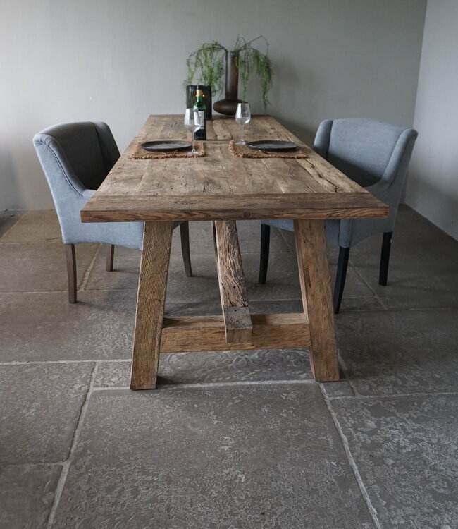 Rene Houtman Oud Eikenhouten Tafel | L300 x B99 x D79,5 cm