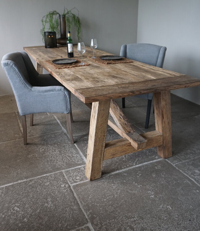 Rene Houtman Oud Eikenhouten Tafel | L300 x B99 x D79,5 cm