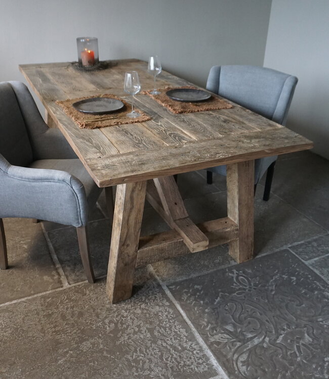 Rene Houtman Oud Eikenhouten Tafel | L220 x B100 x D78 cm
