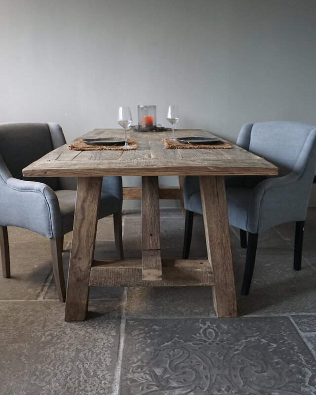 Rene Houtman Oud Eikenhouten Tafel | L220 x B100 x D78 cm