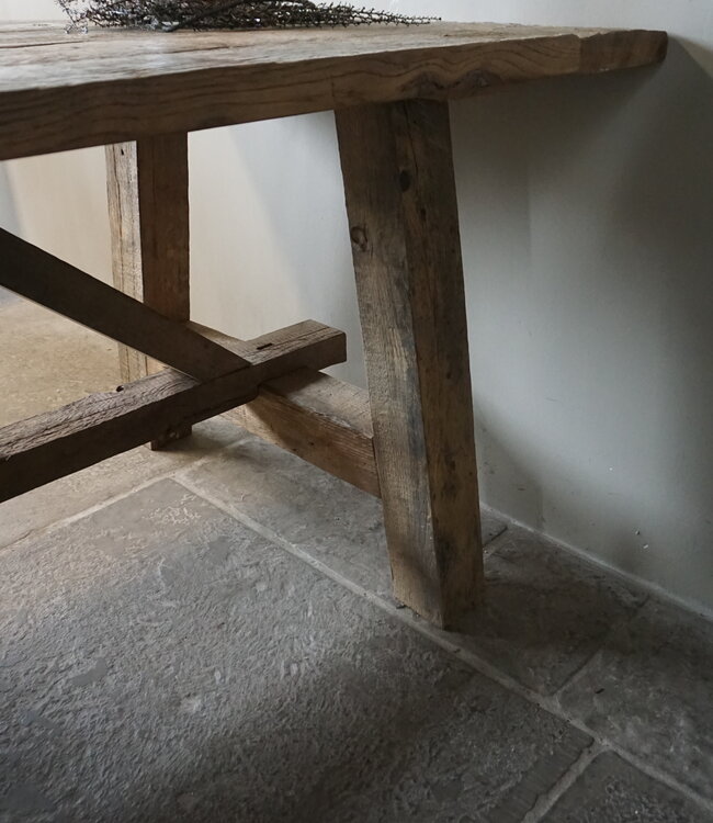 Rene Houtman Oud Eikenhouten Tafel | L220 x B100 x D78 cm