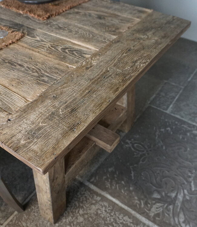 Rene Houtman Oud Eikenhouten Tafel | L220 x B100 x D78 cm