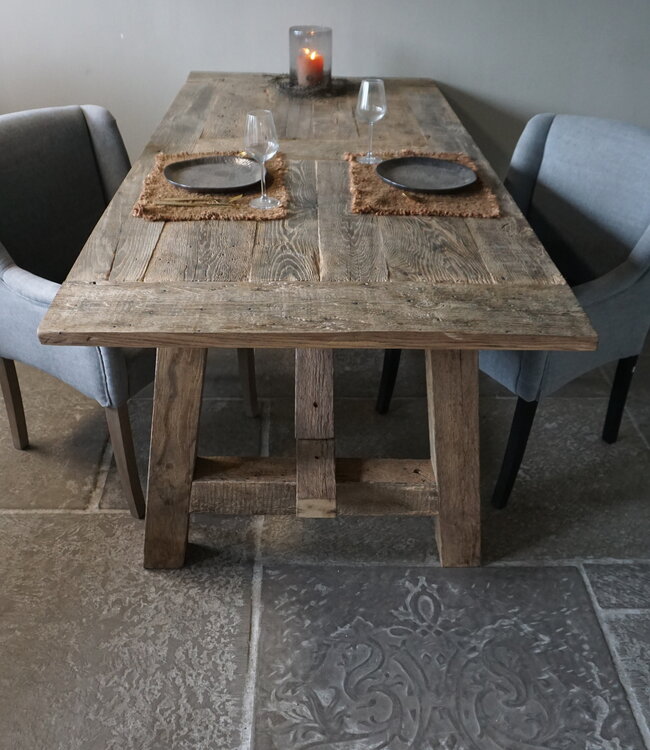 Rene Houtman Oud Eikenhouten Tafel | L220 x B100 x D78 cm