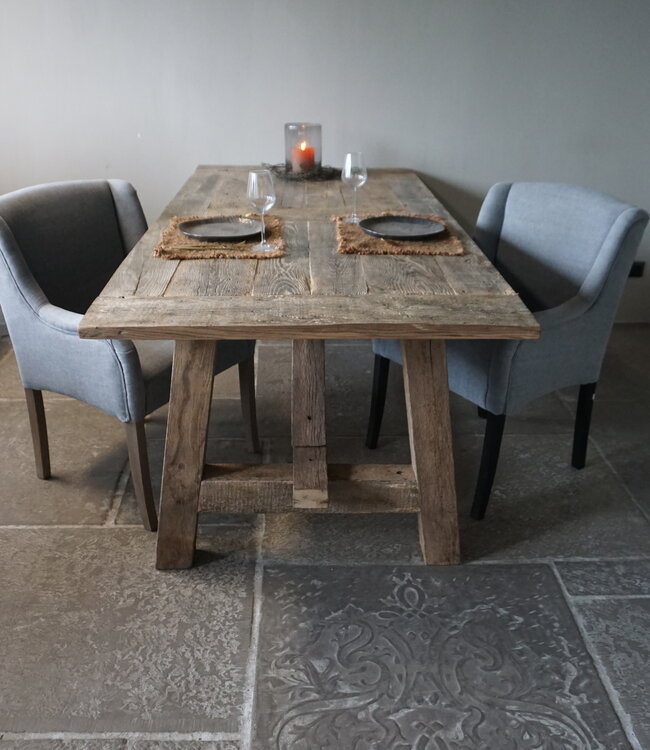 Rene Houtman Oud Eikenhouten Tafel | L220 x B100 x D78 cm