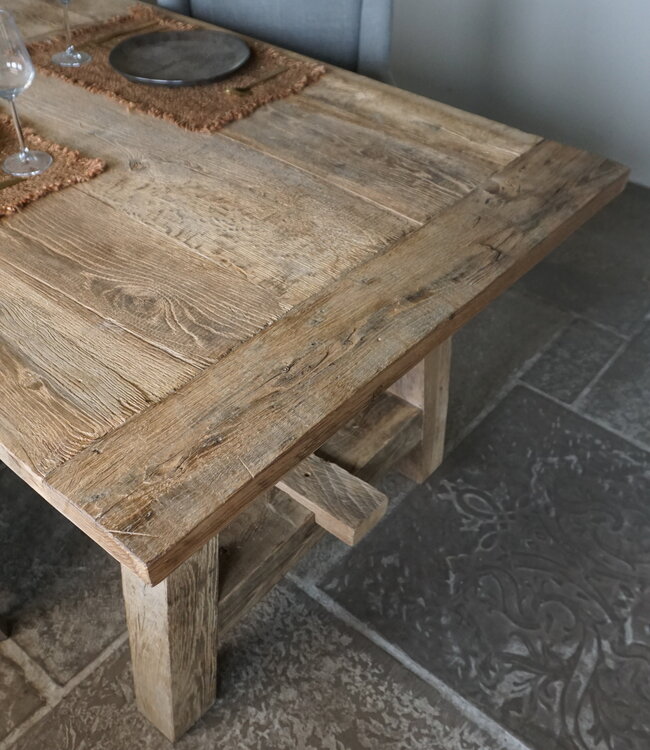 Rene Houtman Oud Eikenhouten Tafel | L220 x B99 x D79 cm