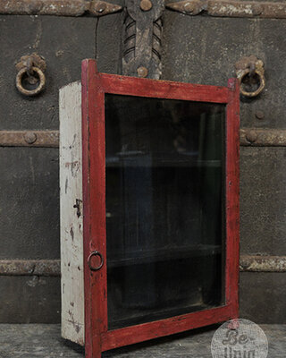 Be-Uniq Oud Hangvitrine Kastje | India | H46xB31xD10 cm