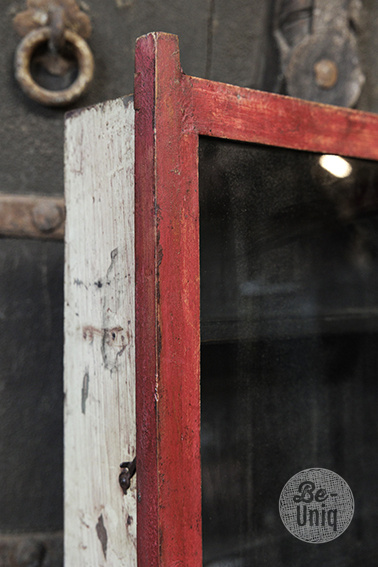 Be-Uniq Oud Hangvitrine Kastje | India | H46xB31xD10 cm